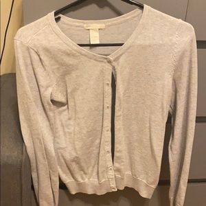 Long sleeve grey shirt